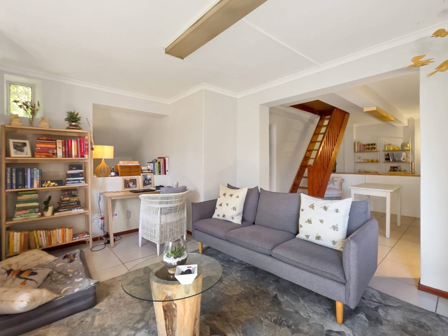 6 Bedroom Property for Sale in Green Point Western Cape